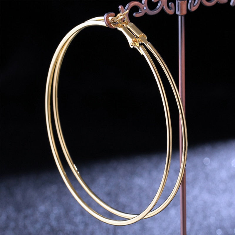 Exaggerated Hoops